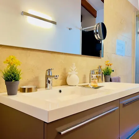 Casa Laura By Sun & Sea Homes Villa *